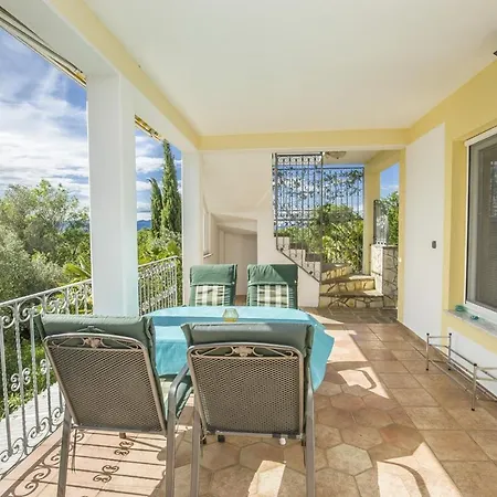 Ljubica Pensiune Malinska