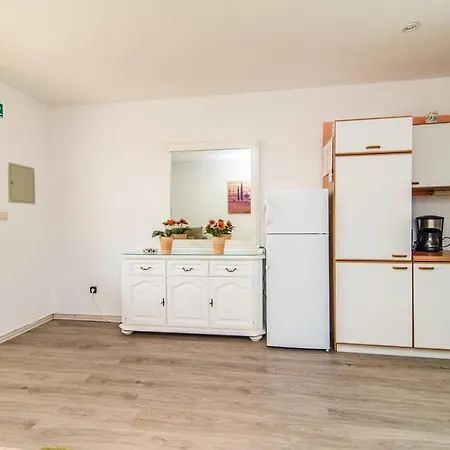 Ljubica Pensiune Malinska